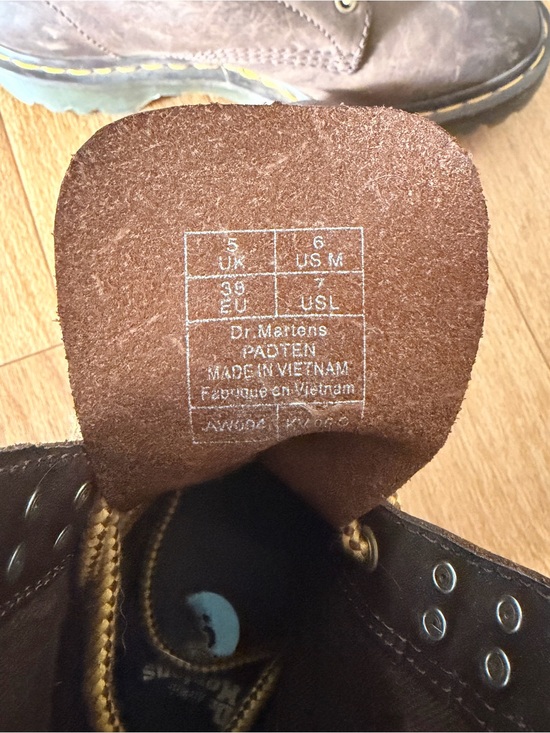 kanken mini backpack ox red Fjällräven Kånken vinylon Series-Graphite Brown Leather Laptop Backpack Color:SALVIA The material is hard
